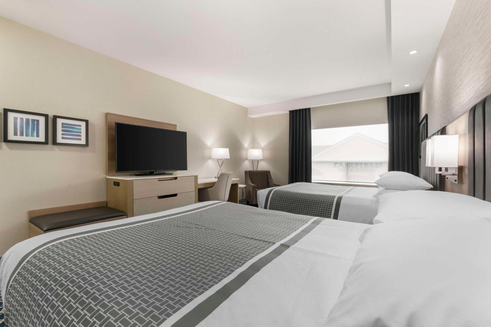 Best Western Premier Route 97 Vernon Exterior photo