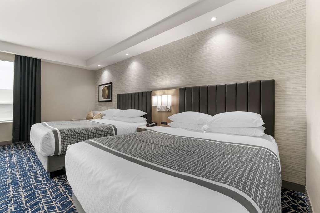 Best Western Premier Route 97 Vernon Room photo